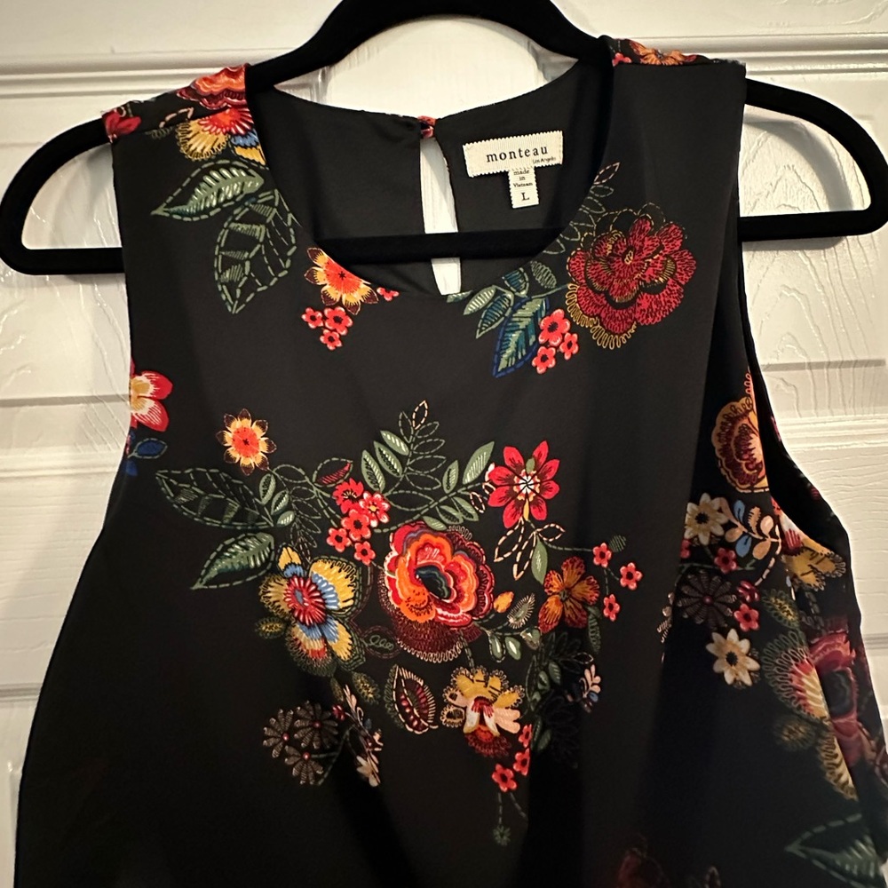 Black and floral tank - Size L
